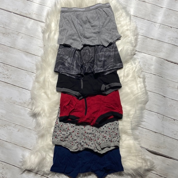 ‎Underware - Picture 1 of 7